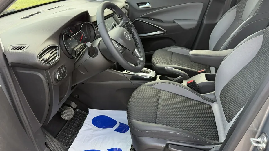 OPEL Crossland X -
