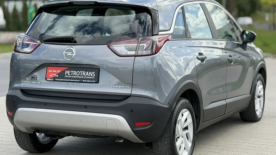 OPEL Crossland X -