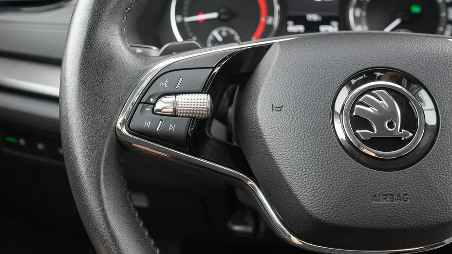 SKODA Octavia -