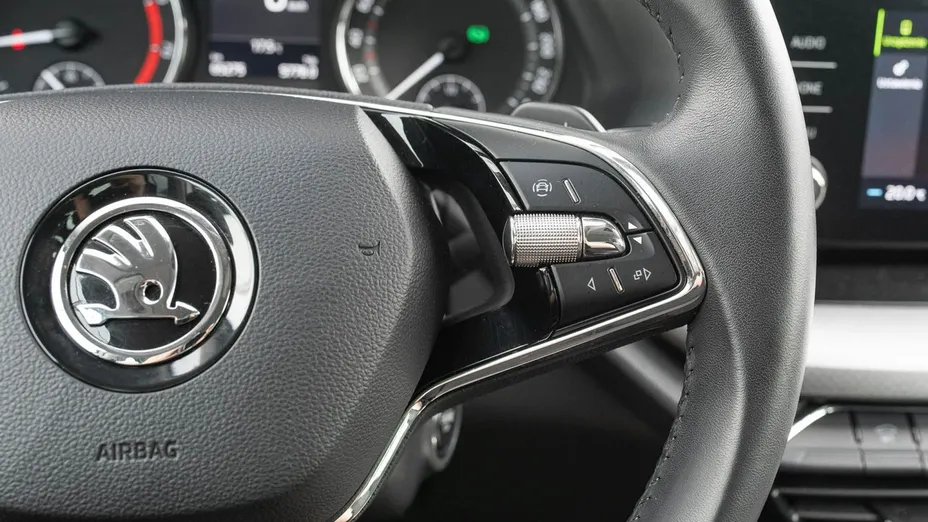 SKODA Octavia -