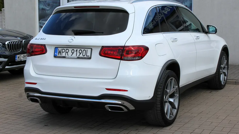 MERCEDES-BENZ GLC -