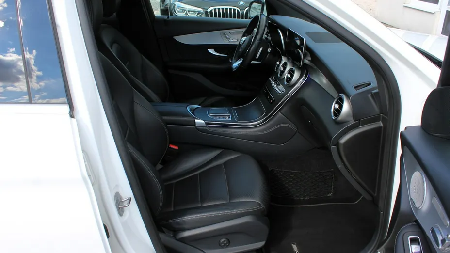 MERCEDES-BENZ GLC -