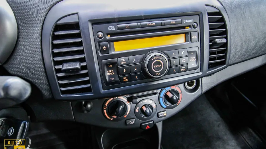 NISSAN Micra -
