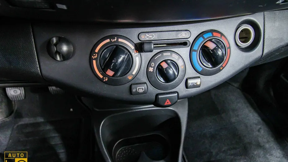 NISSAN Micra -