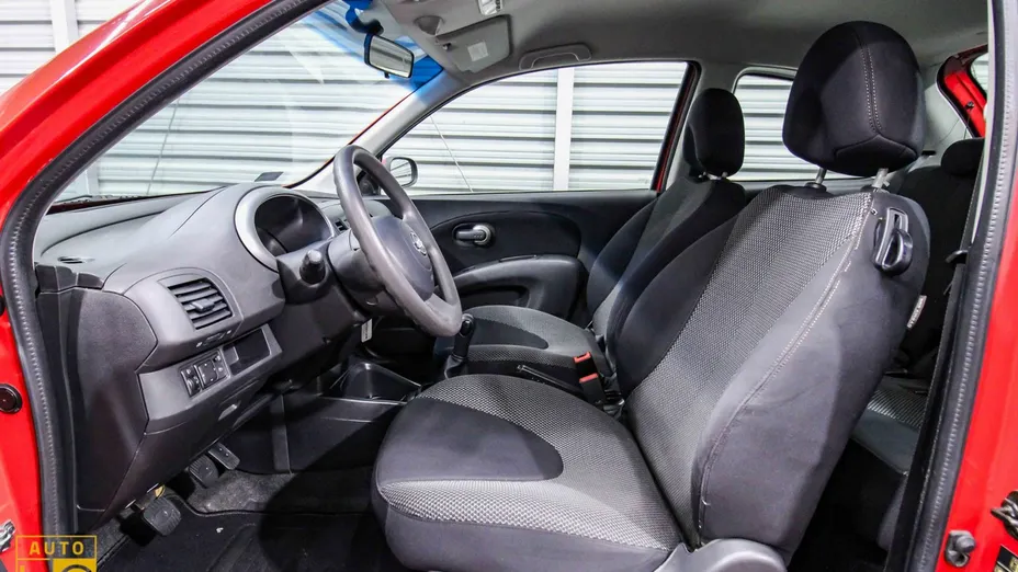 NISSAN Micra -