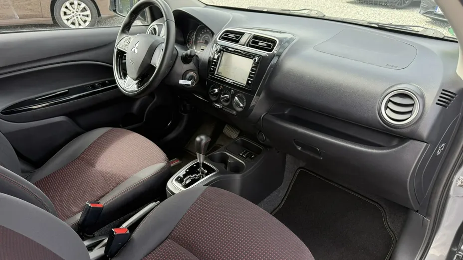 MITSUBISHI Space Star -