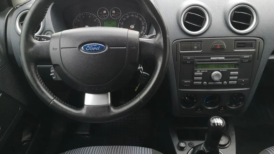 FORD Fusion -