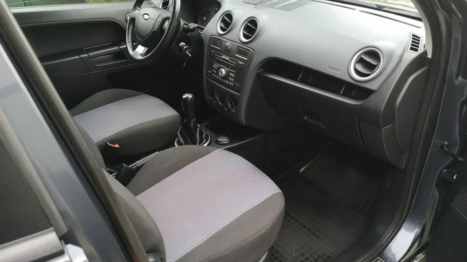 FORD Fusion -