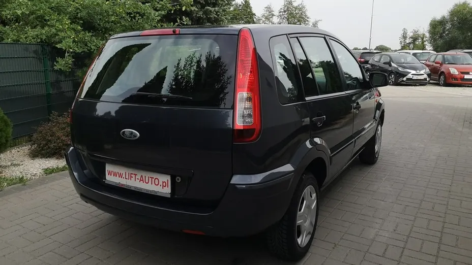 FORD Fusion -