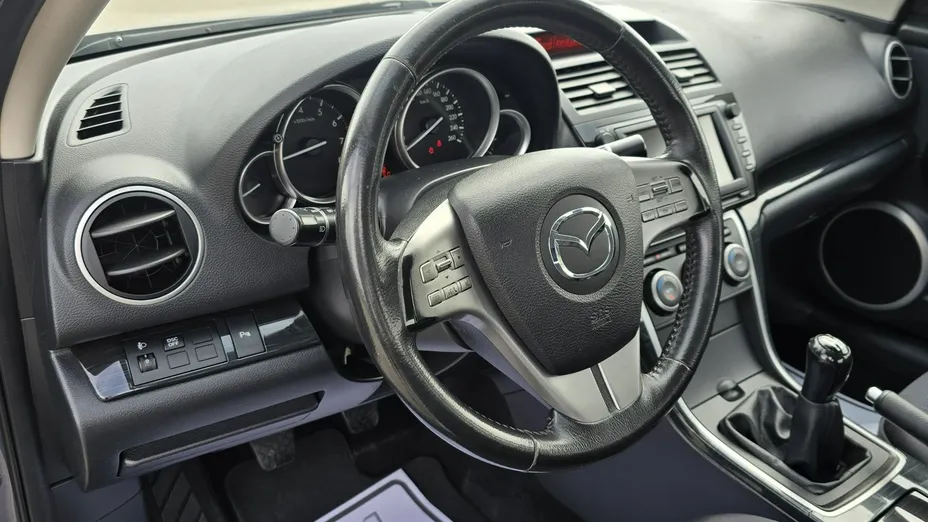 MAZDA 6 -