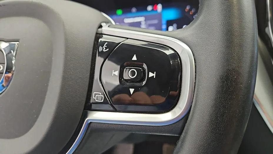 VOLVO XC60 -