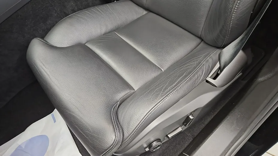 VOLVO XC60 -