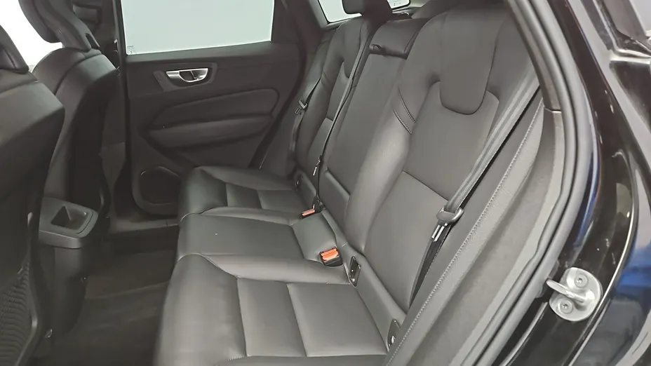 VOLVO XC60 -