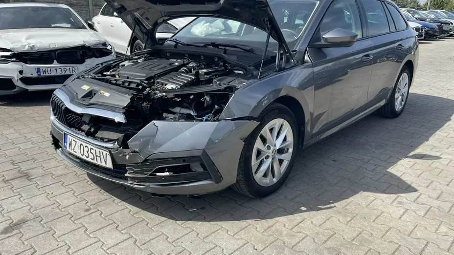 SKODA Octavia -