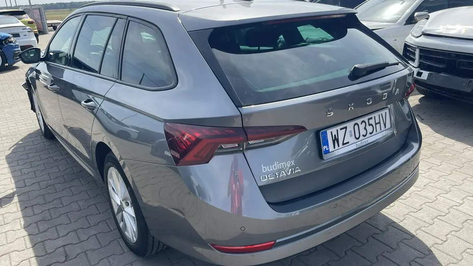SKODA Octavia -