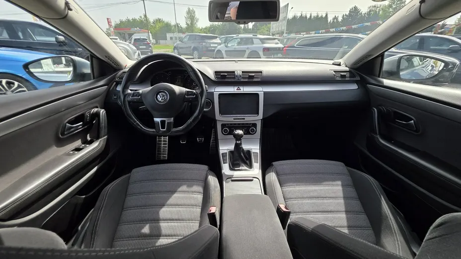 VOLKSWAGEN Passat CC -