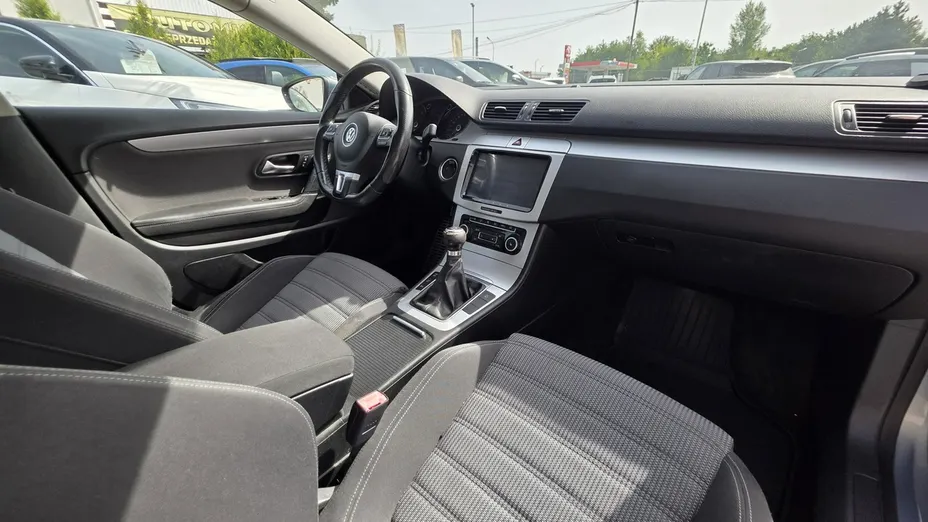 VOLKSWAGEN Passat CC -