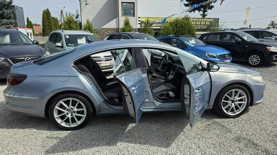 VOLKSWAGEN Passat CC -