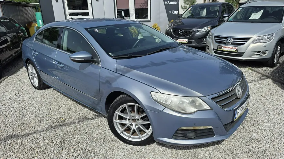 VOLKSWAGEN Passat CC -