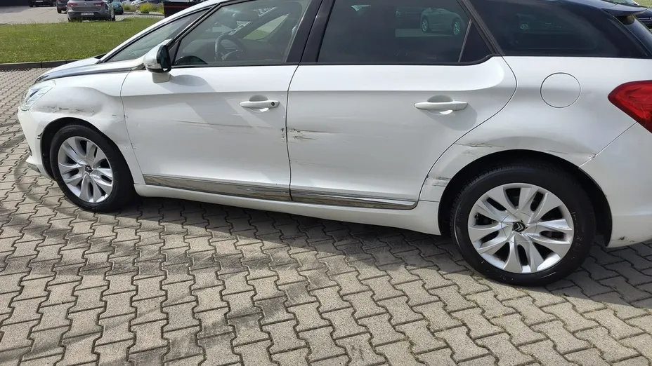 CITROEN DS5 -