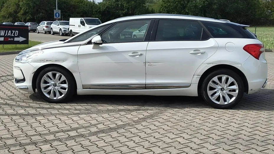 CITROEN DS5 -