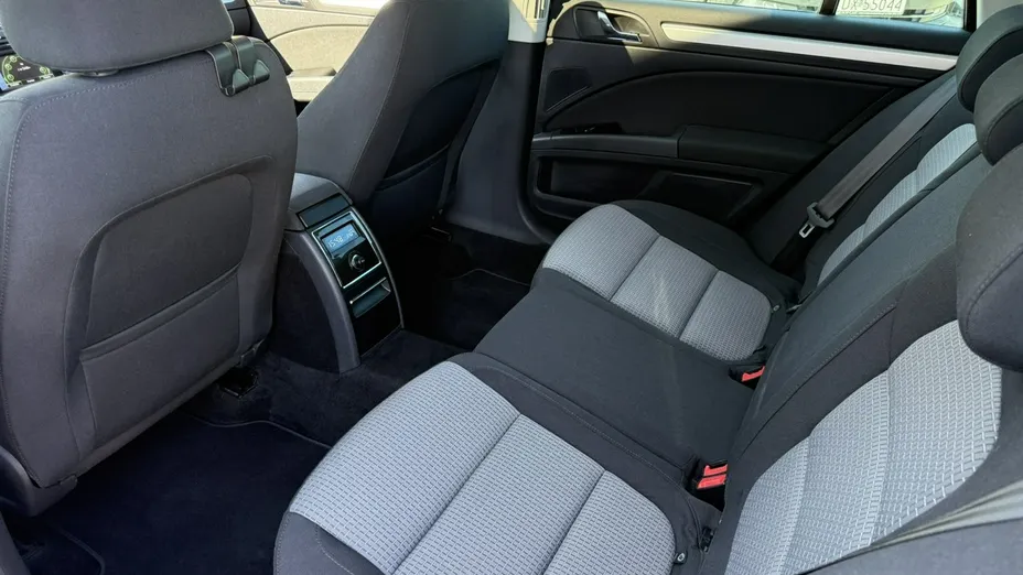 SKODA Superb -