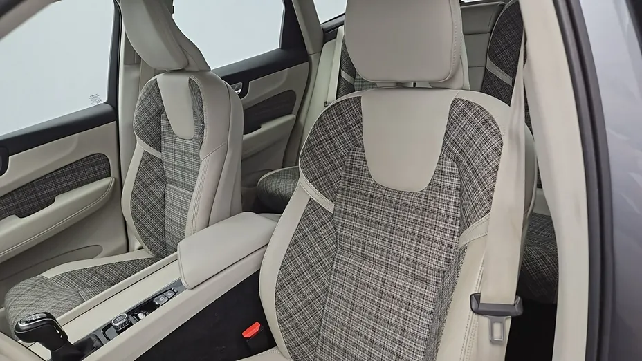 VOLVO XC60 -