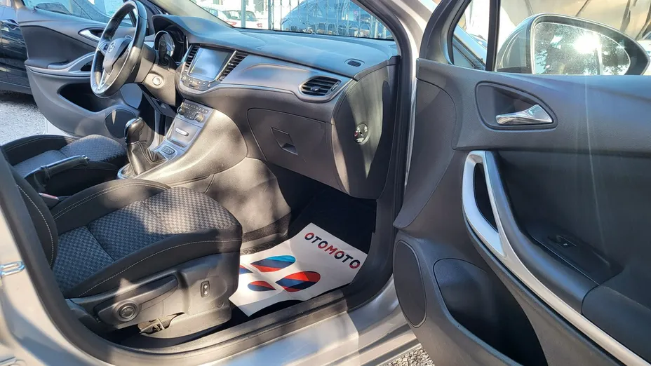 OPEL Astra -
