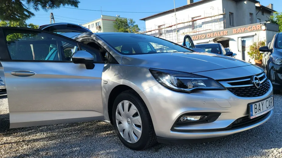 OPEL Astra -