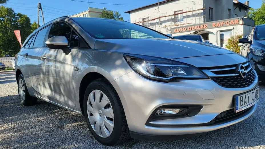 OPEL Astra -