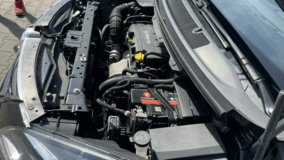 OPEL Zafira -