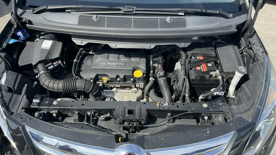 OPEL Zafira -