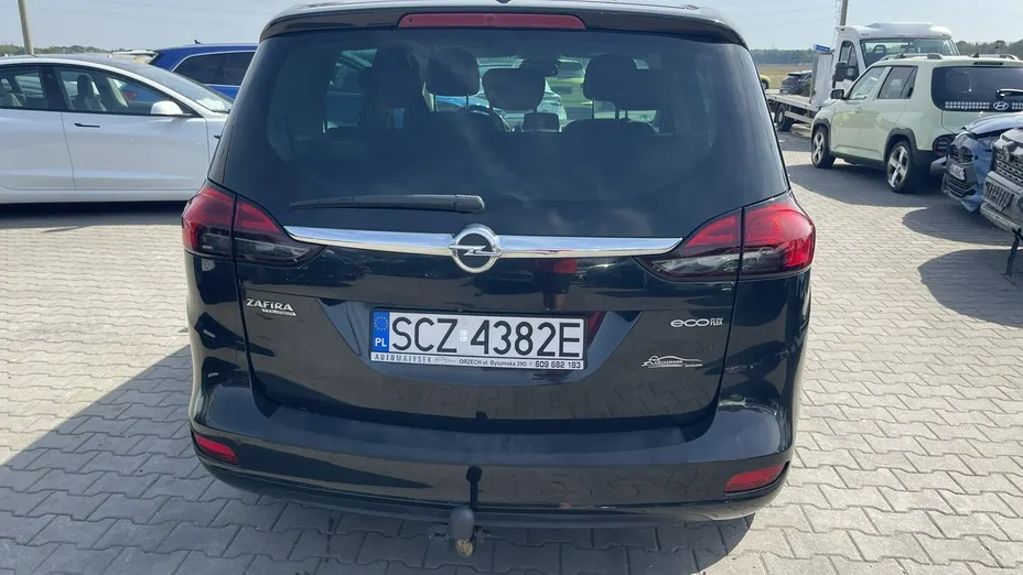 OPEL Zafira -