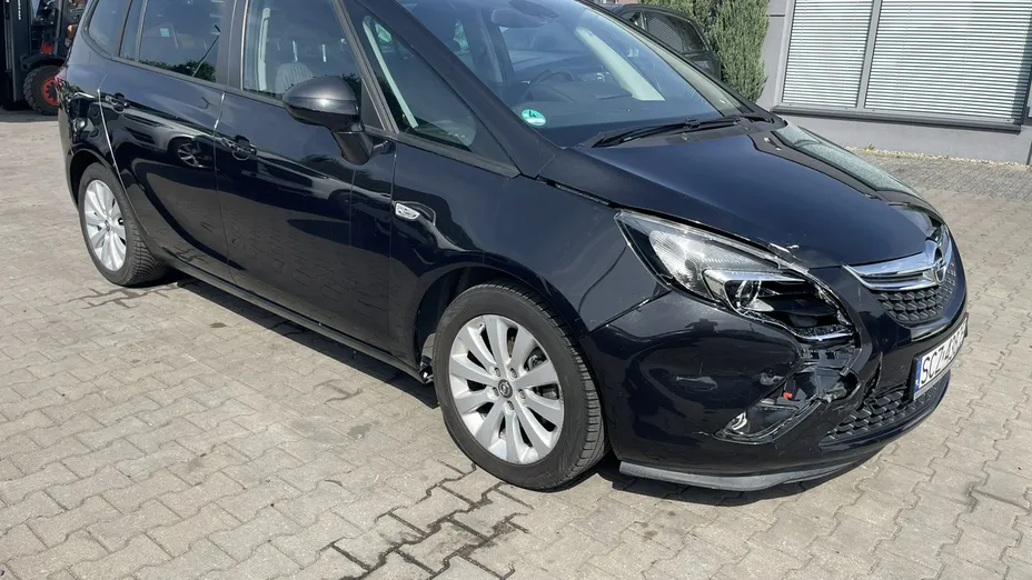 OPEL Zafira -