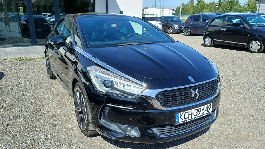 DS 5 -