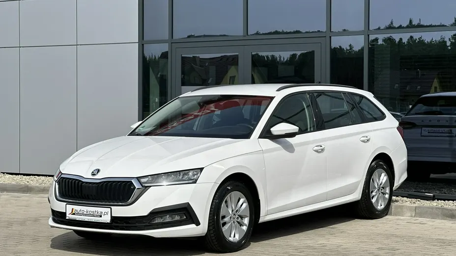 SKODA Octavia -