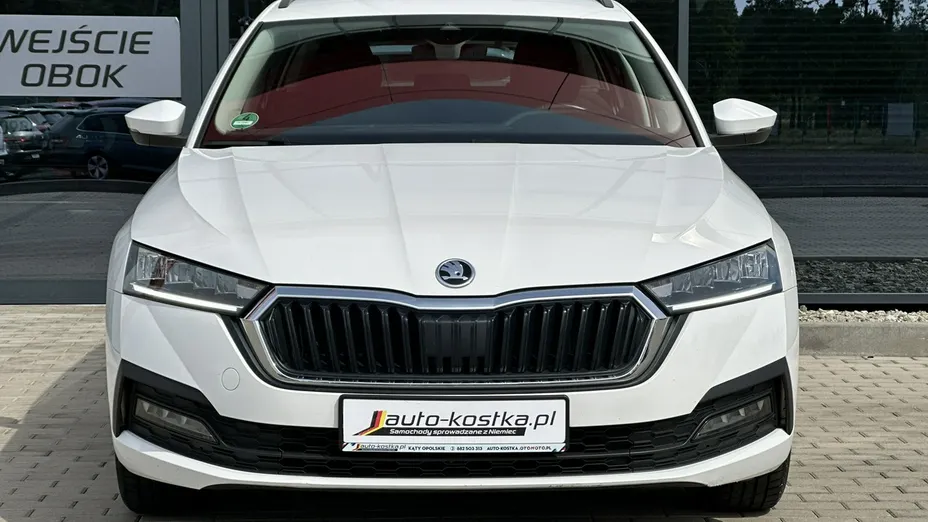 SKODA Octavia -
