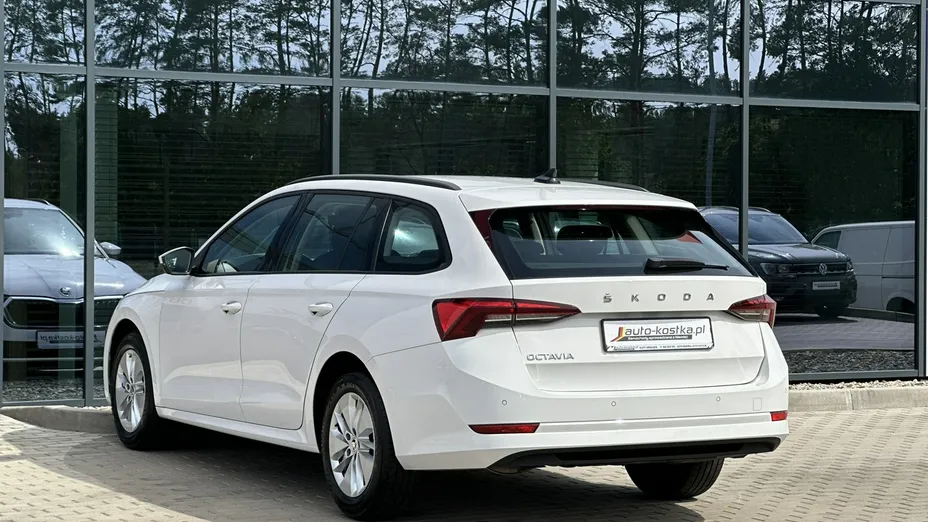 SKODA Octavia -