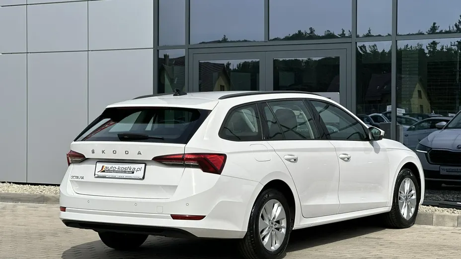 SKODA Octavia -