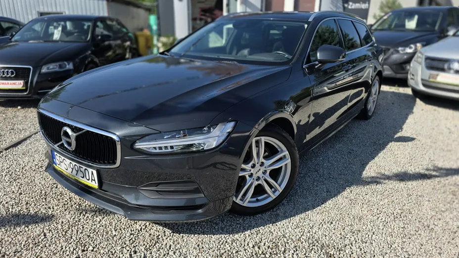 VOLVO V90 -