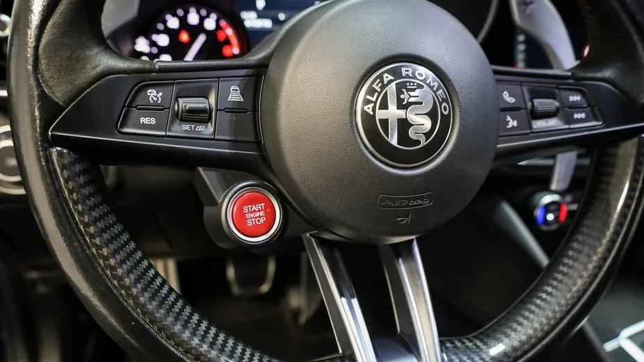 ALFA ROMEO Giulia -