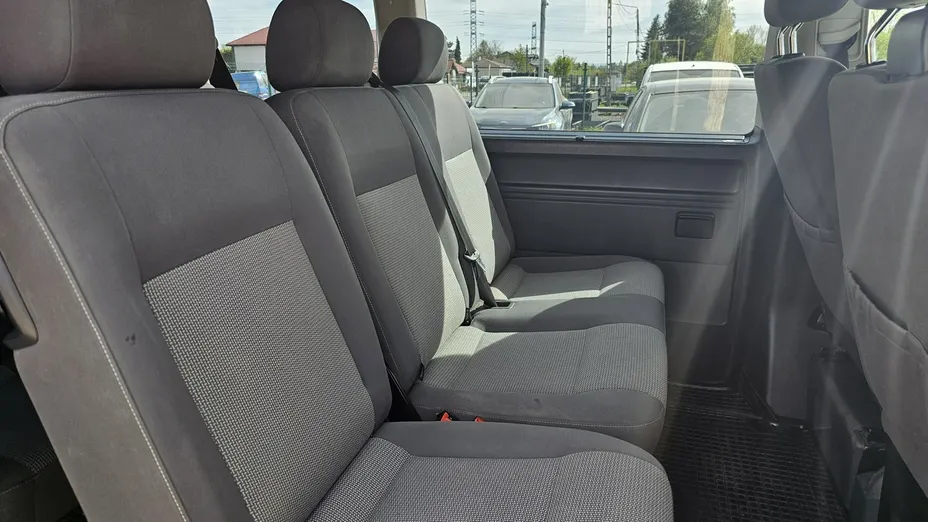 VOLKSWAGEN Caravelle -