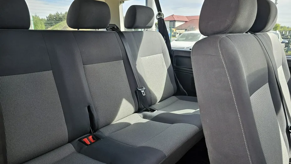 VOLKSWAGEN Caravelle -