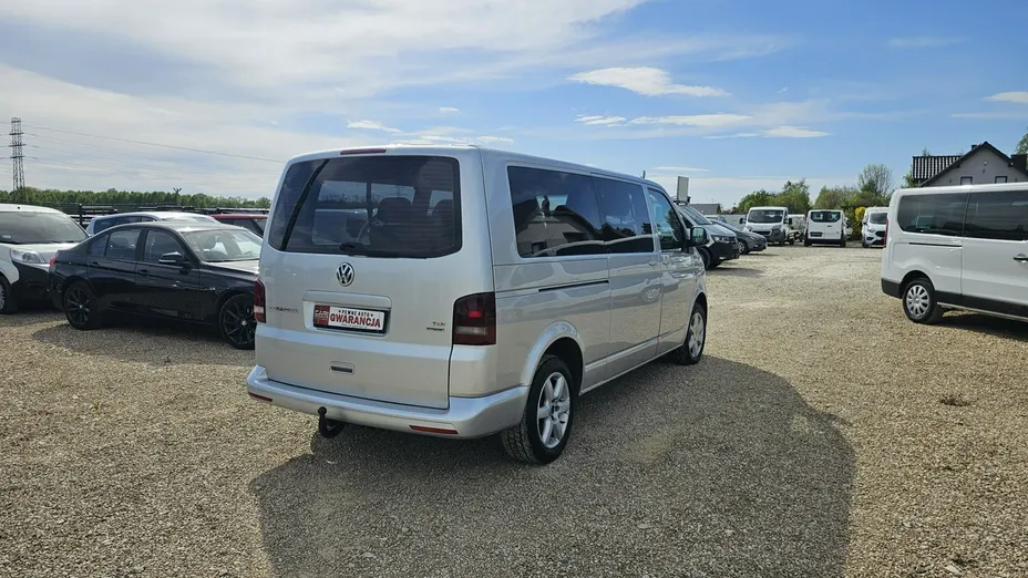 VOLKSWAGEN Caravelle -