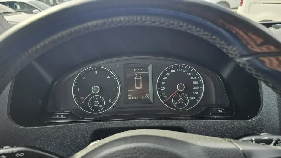 VOLKSWAGEN Caravelle -