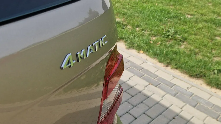 MERCEDES-BENZ ML -