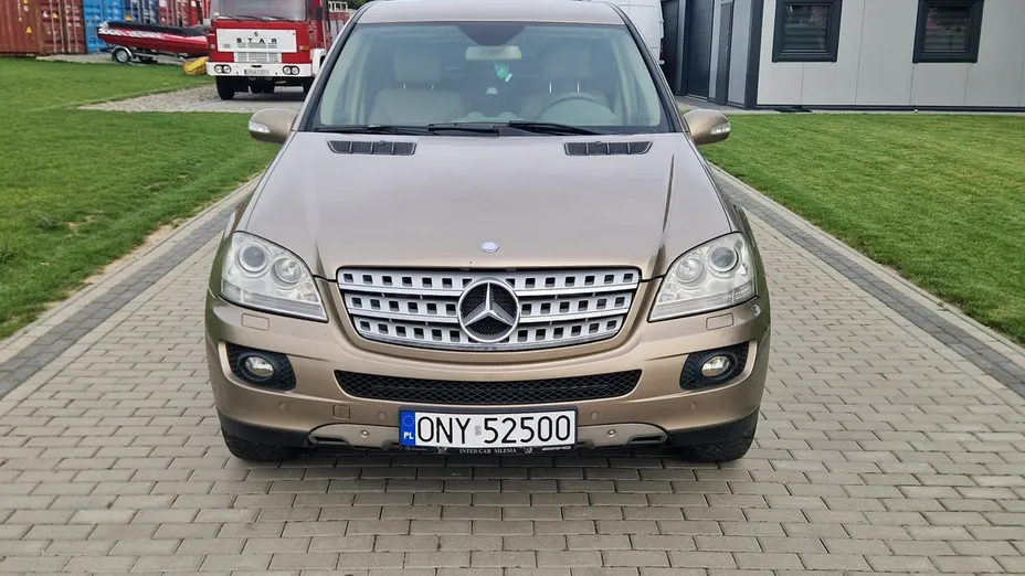MERCEDES-BENZ ML -