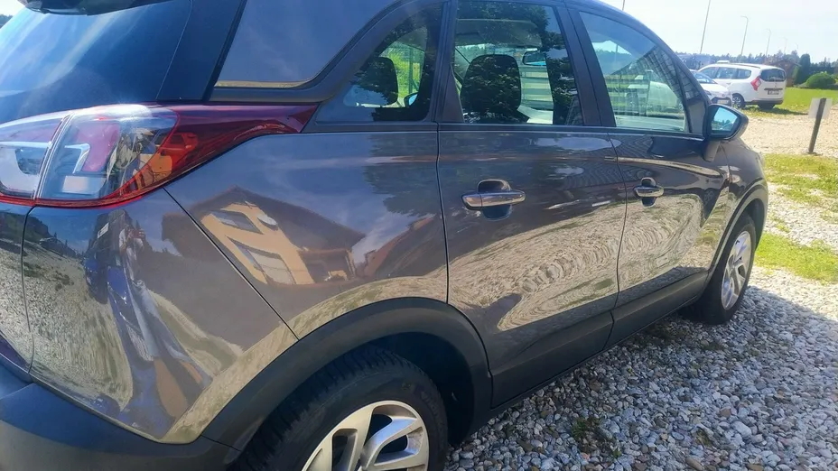 OPEL Crossland X -