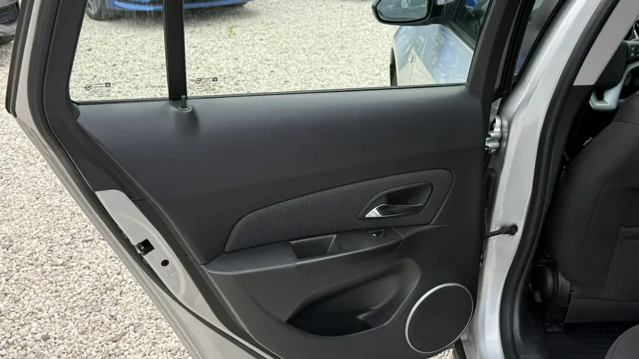 CHEVROLET Cruze -