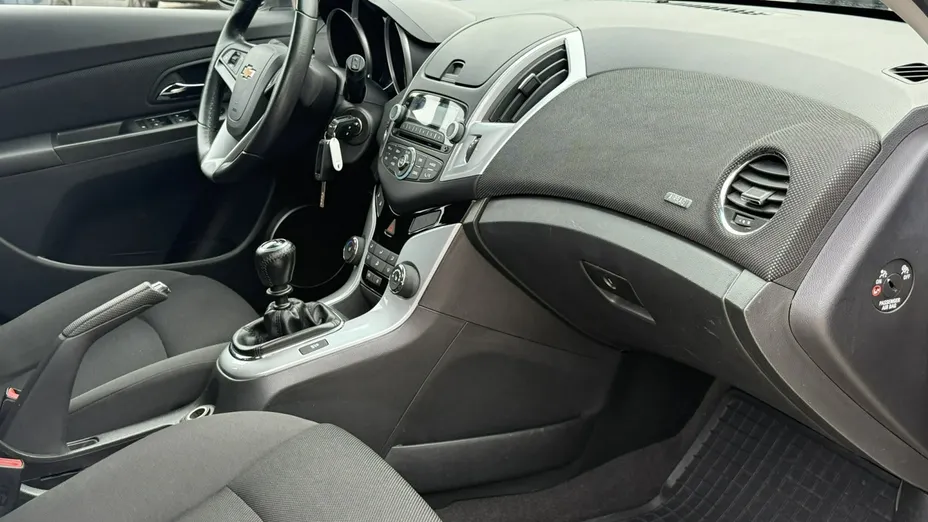 CHEVROLET Cruze -